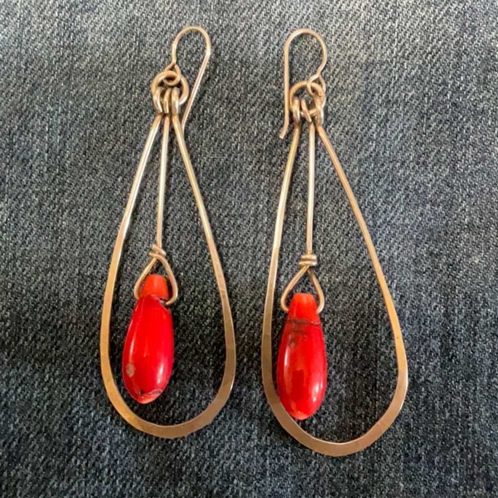 Silver and red coral dangle earrings - Picture 2 of 7